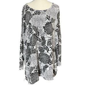 bryn Walker Black and Grey Floral Tunic Ruching Detail on sides